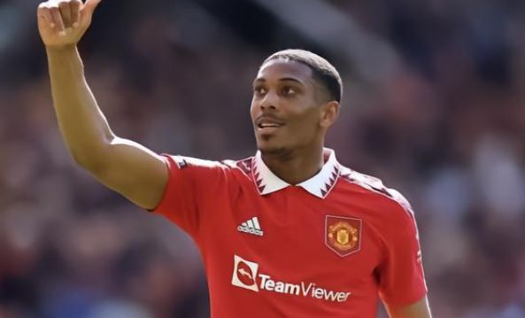 赛中屡屡掀 赛中屡屡掀