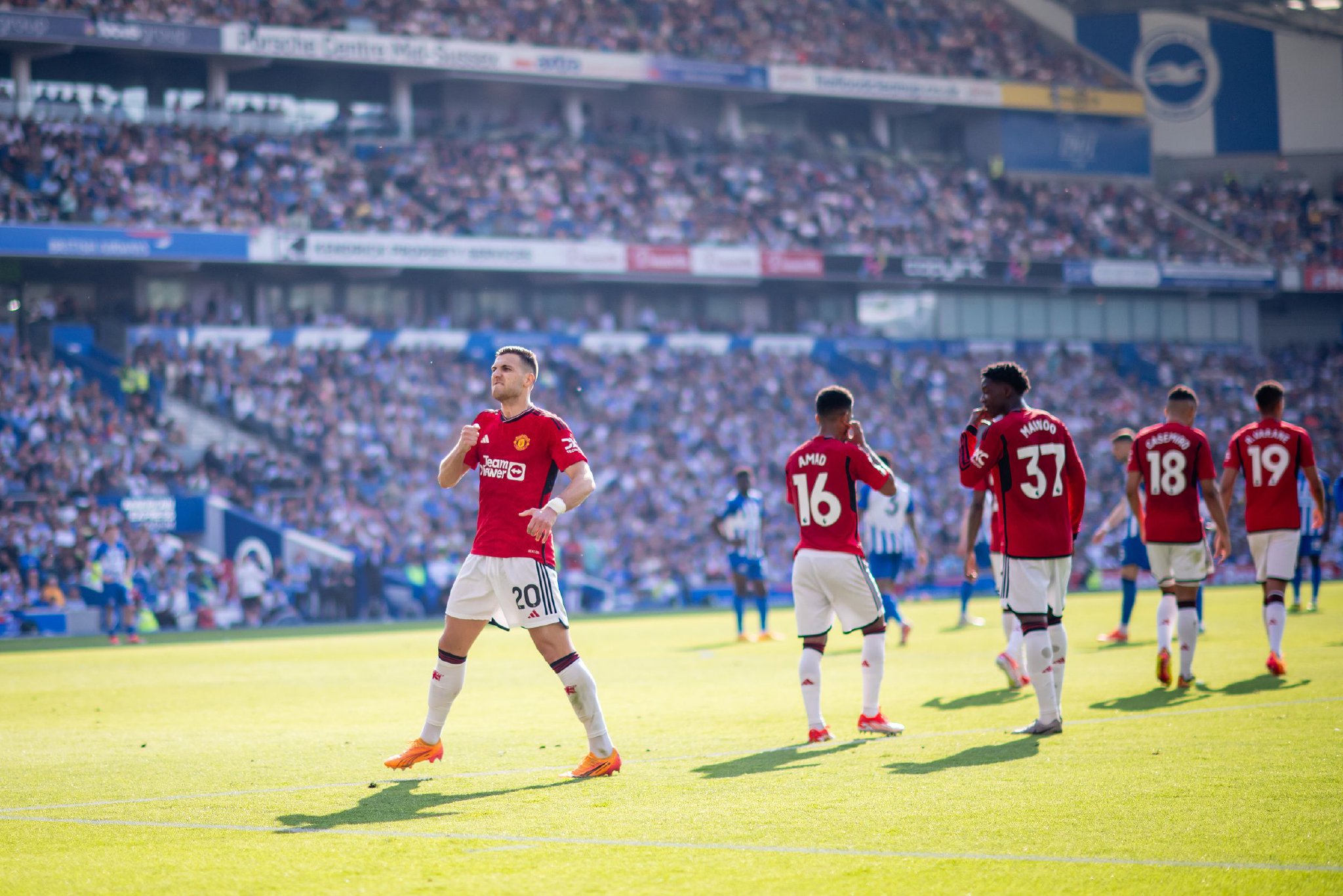 和场上默契 和场上默契