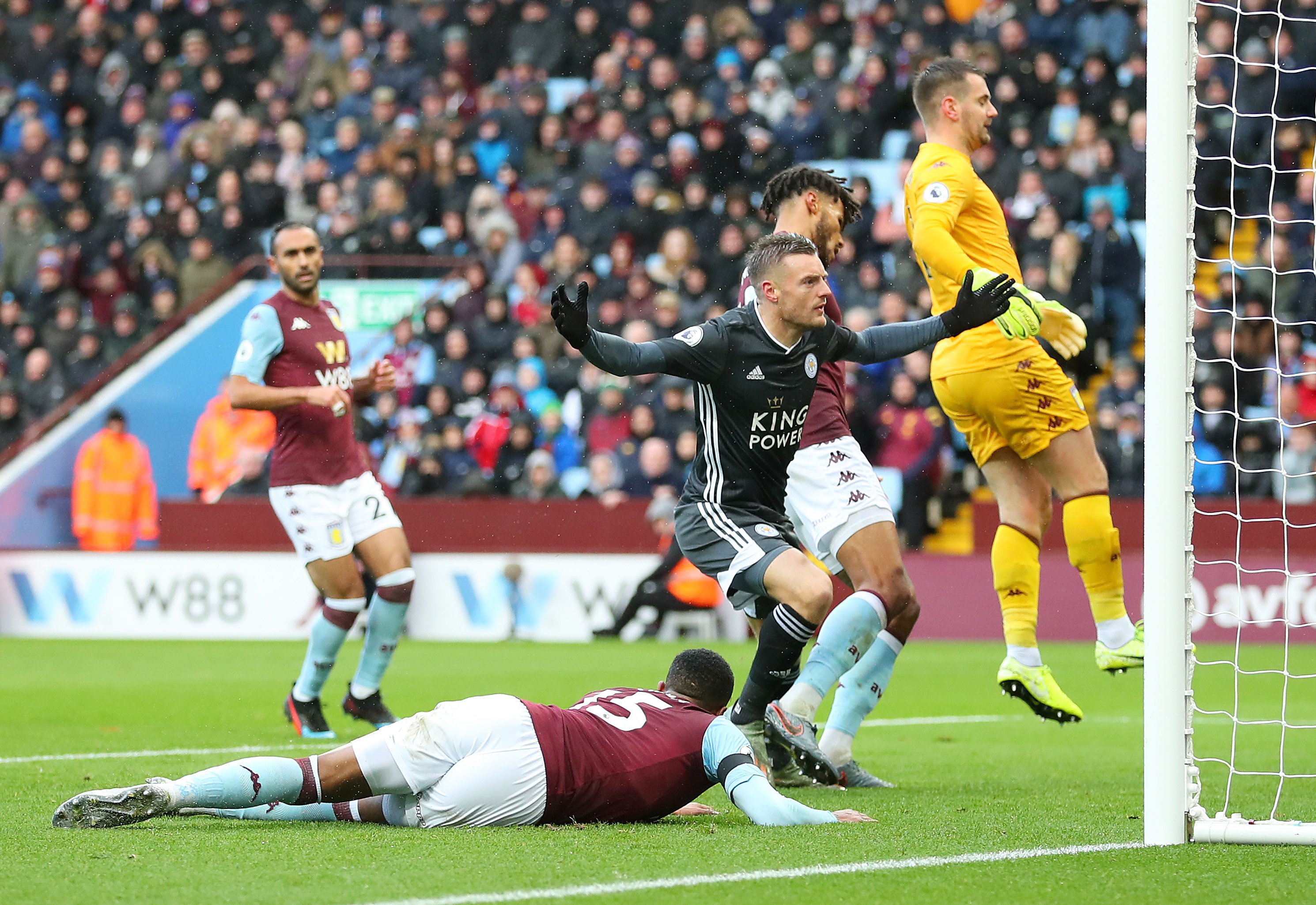 通过政策引 通过政策引